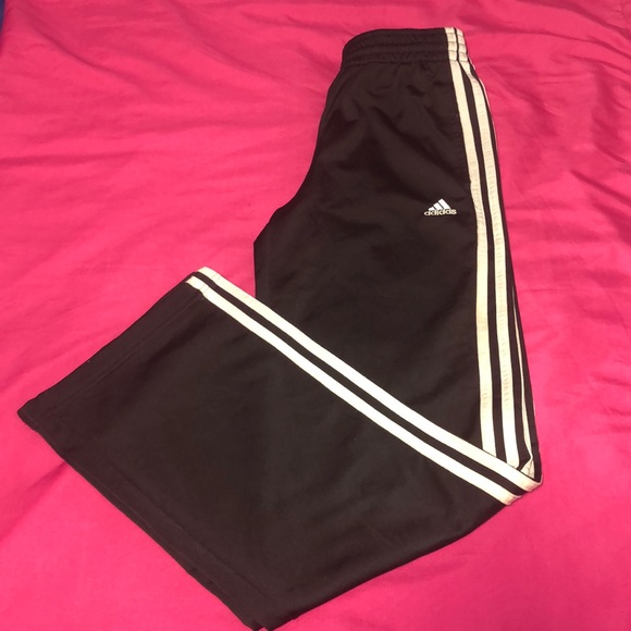 Adidas Training Wide Leg Sweatpants in Black🌸 - Picture 4 of 7
